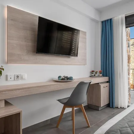 Dandelion Aparthotel 4*