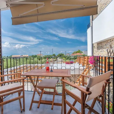 Dandelion Hotel apartamentowy Nikiti (Sithonia)