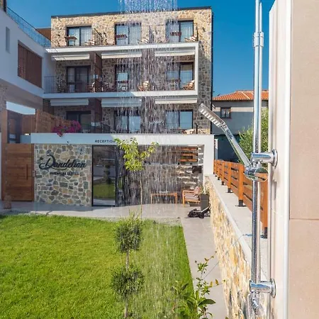 Dandelion Hotel apartamentowy Nikiti (Sithonia)
