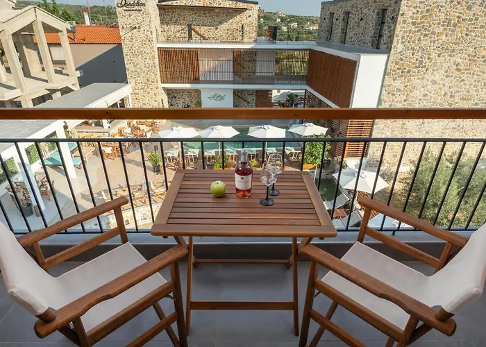 Hotel de apartamente Dandelion Nikiti (Sithonia)